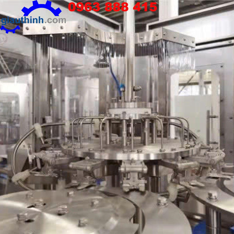 Máy chiết rót nước đóng chai