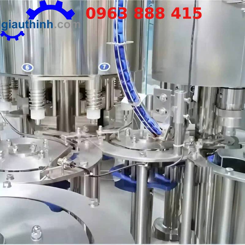 Dây chuyền chiết rót vặn nắp chai
