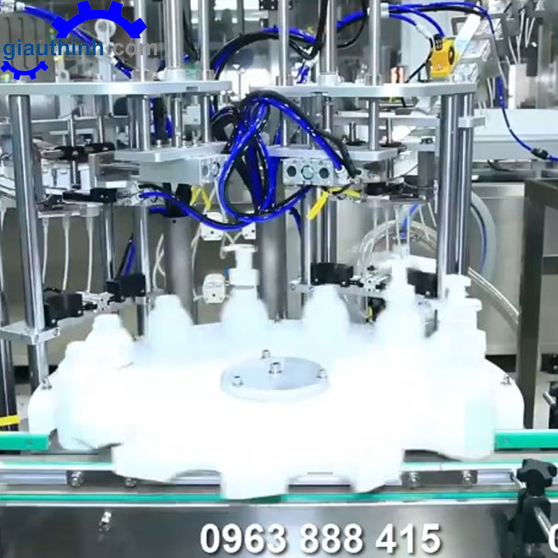 Máy đóng nắp chai